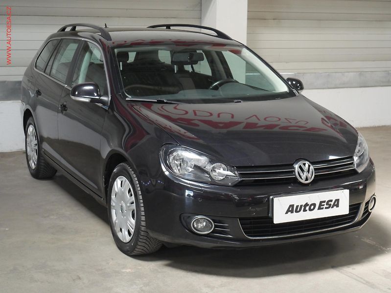 Volkswagen Golf (2012) 1.6.TDi 4x4, ČR, AC, park - fotografie inzerátu