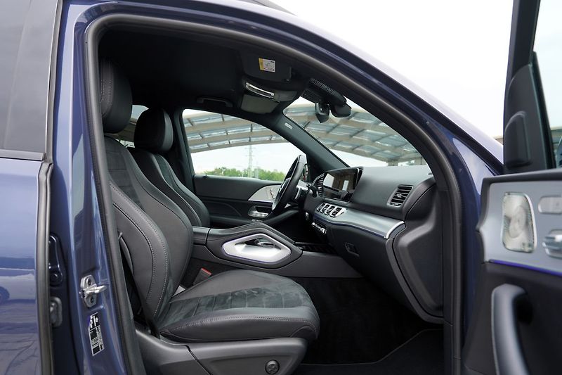 Mercedes-Benz GLE 450d 4Matic/AMG/21/ČR - fotka 27 z 46