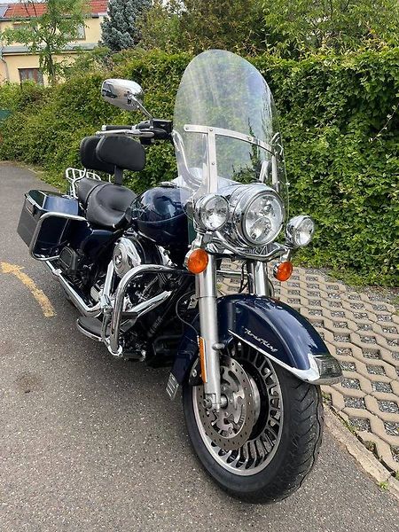 Harley-Davidson FLHR Road King (2012) - fotka 11 z 14