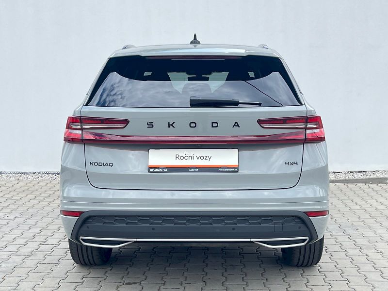 Škoda Kodiaq (2025) SPORTLINE 4X4 TD 142/2.0 A7A - fotka 8 z 35