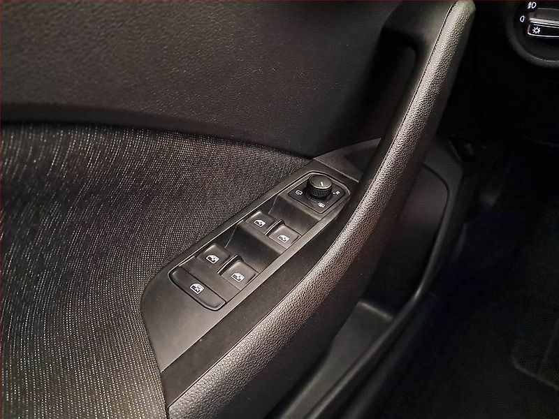 Škoda Scala (2019) Style Plus 1.6 TDI, Automat - fotka 19 z 20
