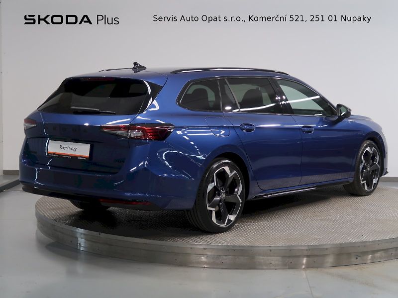 Škoda Superb (2025) SPORTLINE 2.0TDI 142KW 4x4 DSG - fotka 2 z 45