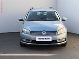 Volkswagen Passat (2012) 1.6 TDi, navi, autoAC - náhled 1