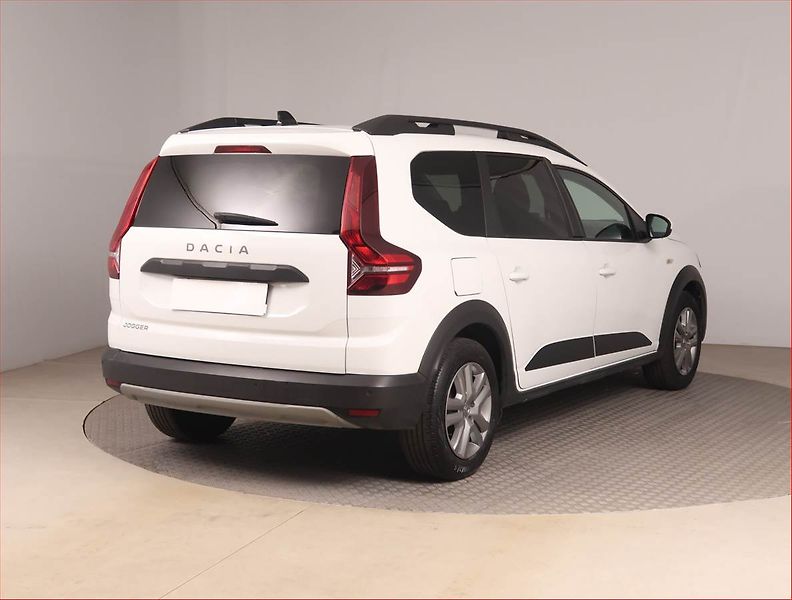 Dacia Jogger (2022) 1.0 TCe, LPG, ČR,1.maj - fotka 5 z 15