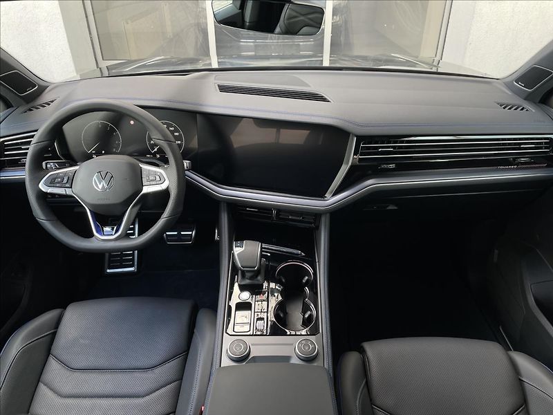 Volkswagen Touareg (2025) 3,0 TSI 340 kW eHybrid  R - fotka 10 z 16