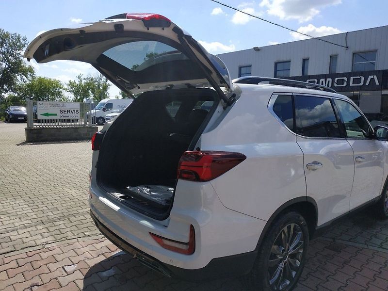 KGM Rexton 2.2 PREMIUM 4WD AT, SKLADEM - fotka 30 z 32