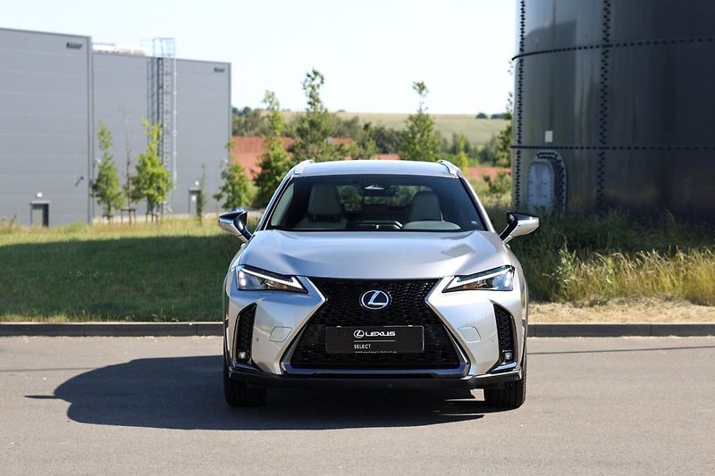 Lexus UX 300h 300H 2,5 HEV F SPORT DESIGN - fotka 2 z 26