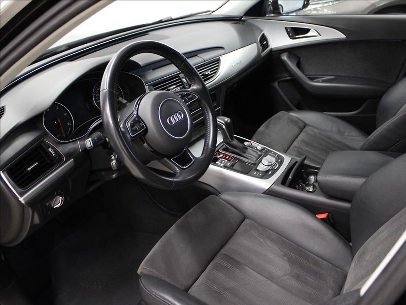Audi A6 3,0 TDI 160KW S-Line top stav - fotka 11 z 32
