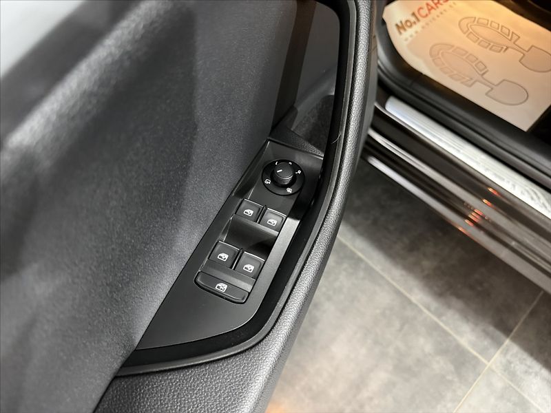 Škoda Superb 2,0   TDI 110kW STYLE 4x4 TAŽN - fotka 7 z 47