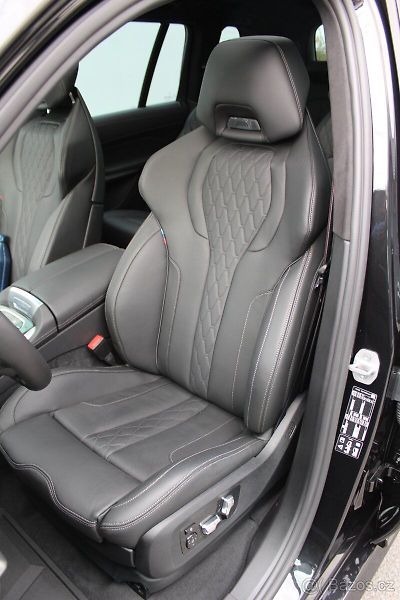 BMW X7 xDrive40d Mpaket - fotka 11 z 17