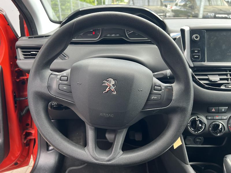 Peugeot 208 1.2*Servis*Tempomat*DPH* - fotka 16 z 37