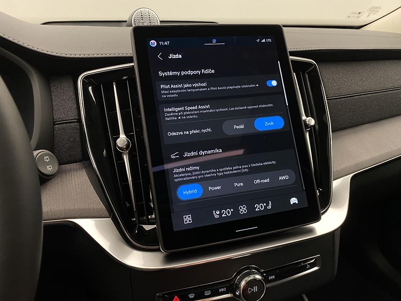 Volvo XC90 (2026) T8 AWD Plug-in DARK ULTRA - fotka 52 z 75