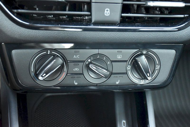 Škoda Kamiq (2026) Classic 1.5 TSI 110 kW - fotka 23 z 32