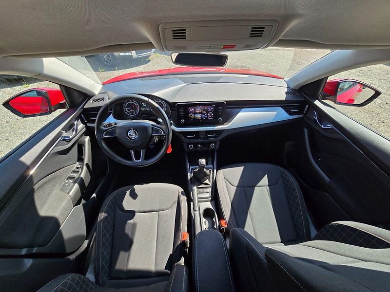 Škoda Scala (2019) 1.0 TSi 85kw Style - fotka 13 z 23