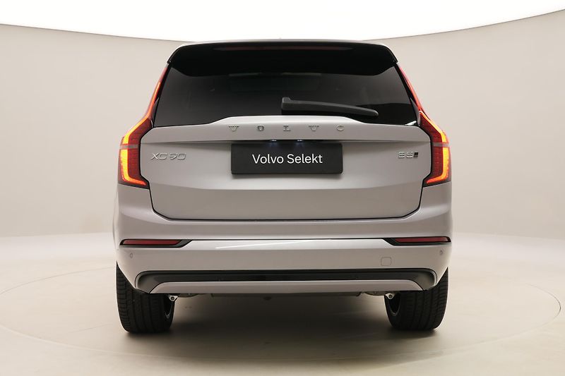 Volvo XC90 B5 AWD DARK ULTRA AUT CZ 7m - fotka 12 z 66