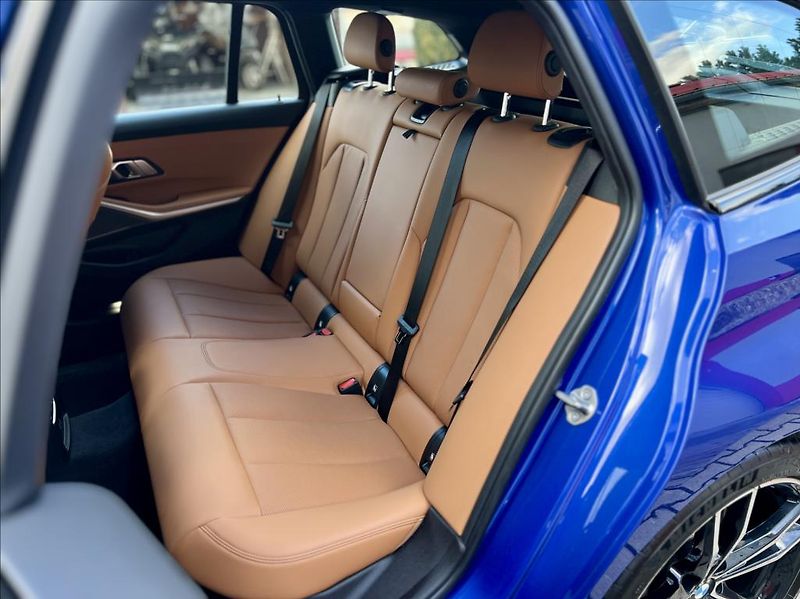 BMW Řada 3 330D xDrive M SPORT záruka - fotka 12 z 57