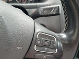 Volkswagen Touran 2.0 TDi - náhled 22