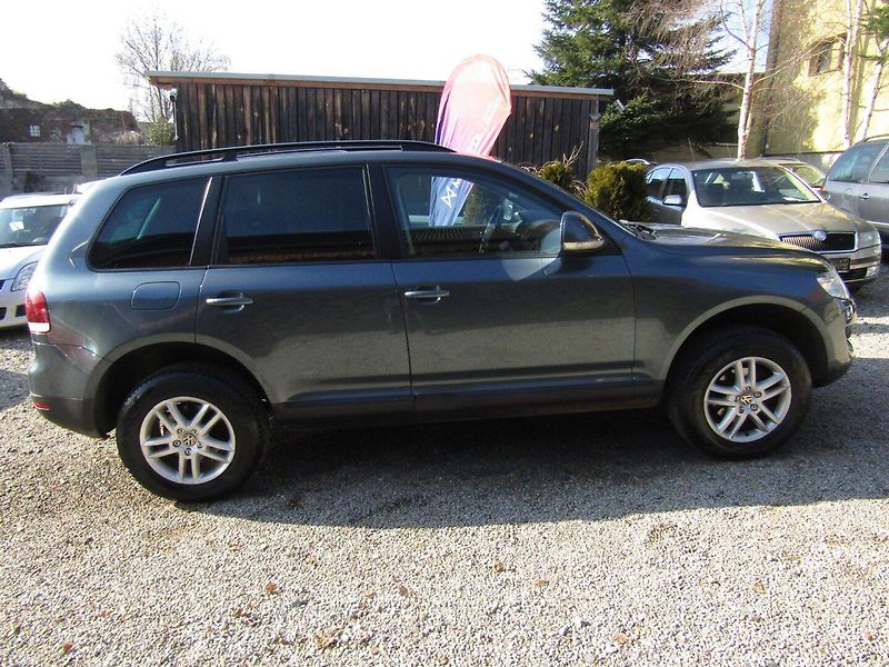 Volkswagen Touareg (2008) 2.5 TDI 4X4  PRUŽINY - fotka 9 z 38