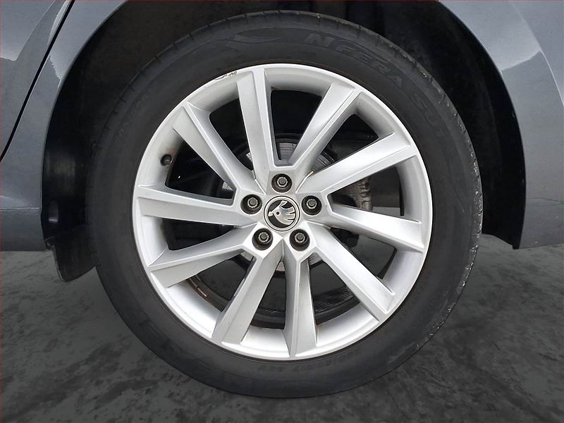 Škoda Scala (2019) Style 1.0 TSI, Serv.kniha - fotka 14 z 19