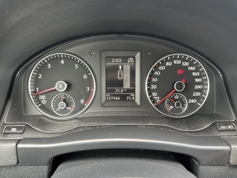 Volkswagen Golf Plus 1.2 TSI BMT - fotka 24 z 28
