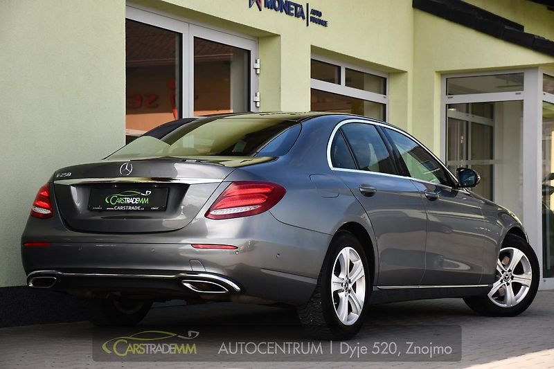 Mercedes-Benz Třídy E 250CGi LED PDC NAVI  - fotka 5 z 53