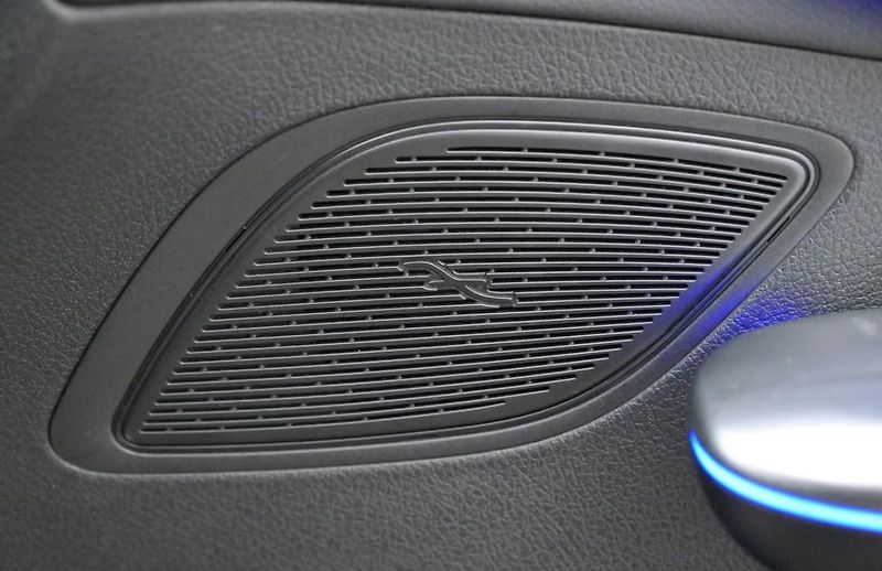 Mercedes-Benz EQE 350+ SoH 97% BLIS Tažné Kamera - fotka 11 z 26