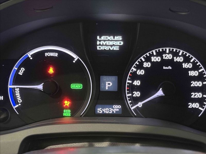 Lexus RX 3,5 450h serv. kniha 4x4 AT - fotka 21 z 22