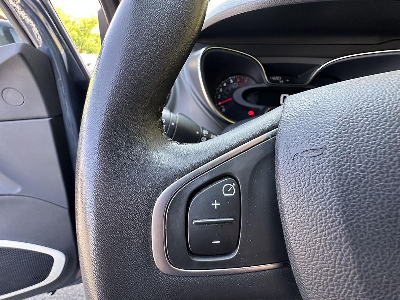 Renault Captur (2017) 0.9/66kW * KLIMA* 1.Maj.  - fotka 10 z 36