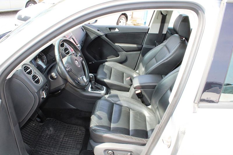 Volkswagen Tiguan (2010) REZERVACE - fotka 9 z 15