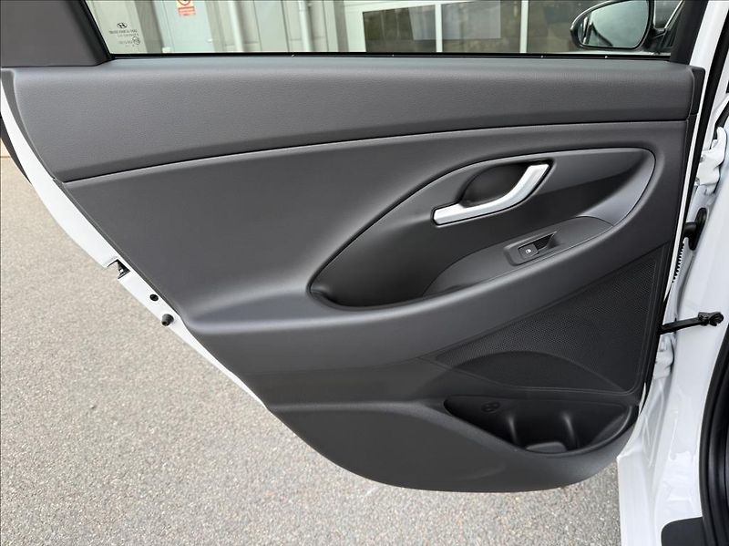 Hyundai i30 1,5 DPi  WG FL Style - fotka 10 z 24