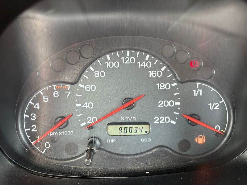 Ford Ka 1.6i, 70kW, Kabrio - fotka 6 z 12