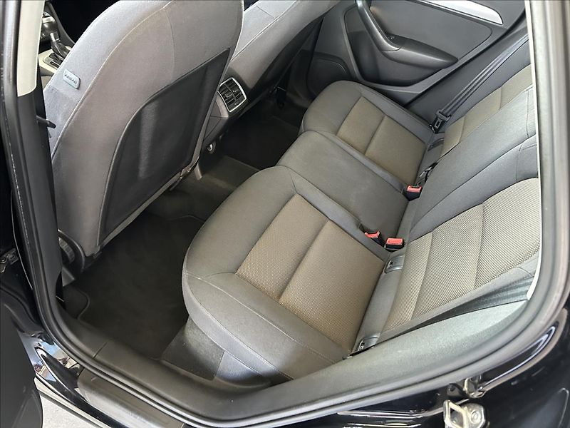 Audi Q3 2,0   TDI 130kW,AUTOMAT,QUATTR - fotka 24 z 26