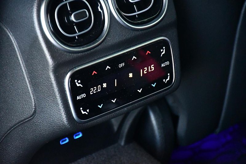 Mercedes-Benz Třídy C 43 AMG 4M N.TOP PANO HUD ČR - fotka 17 z 54