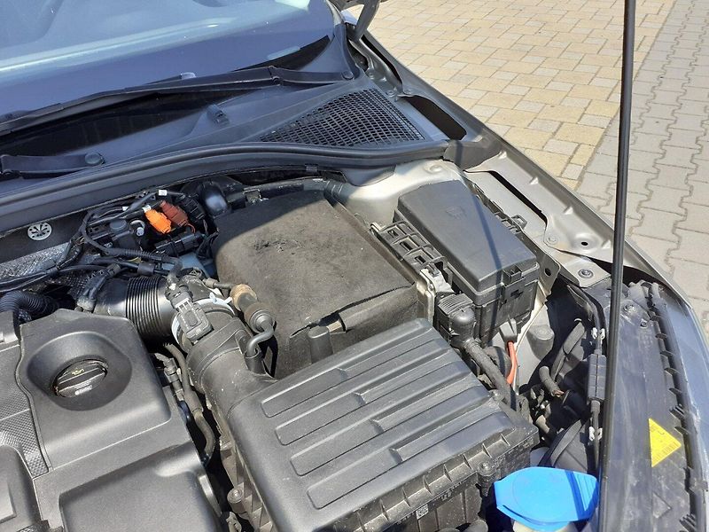 Škoda Octavia (2014) 1.6 TDi 81kW - fotka 21 z 34
