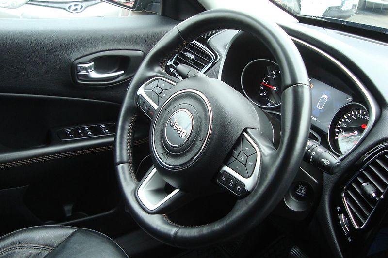Jeep Compass (2019) LIMITED 2.0 CRD, 4x4 - fotka 59 z 86