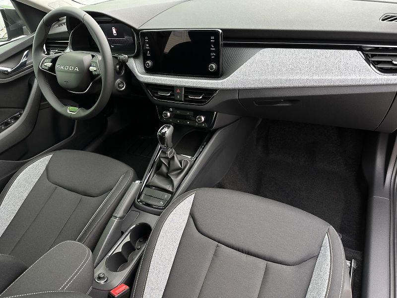 Škoda Kamiq 1.0TSi DSG 116PS KAMERA+PDC P/ - fotka 39 z 43