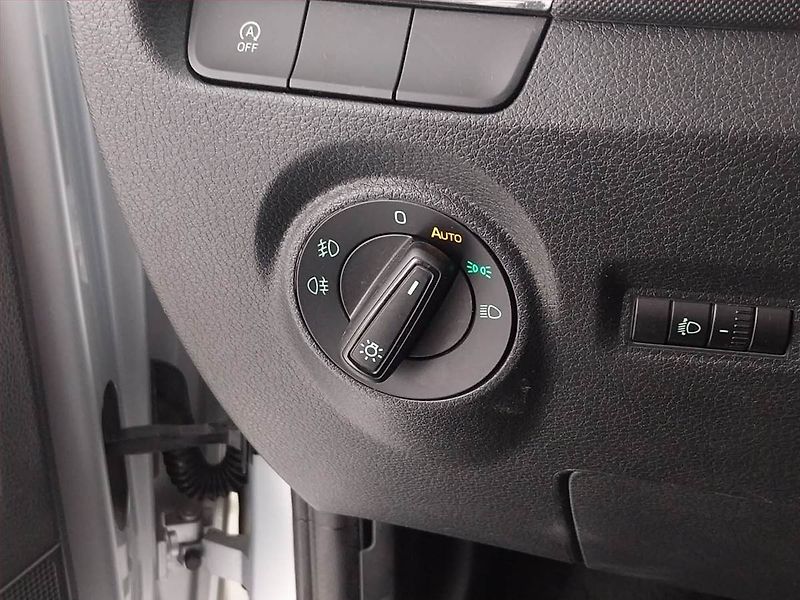 Škoda Fabia (2020) Ambition 1.0 TSI, Serv.kniha - fotka 16 z 20