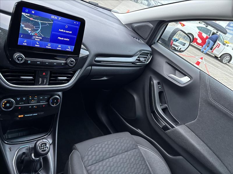 Ford Puma 1,0 EcoBoost Mhev Titanium - fotka 31 z 35