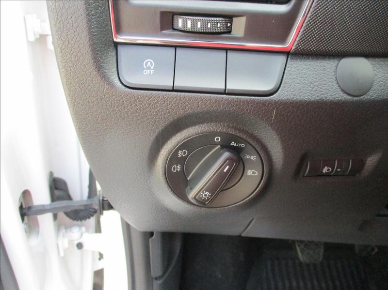 Škoda Fabia 1,0 TSI, servis,DPH,1.maj,CZ, - fotka 24 z 29