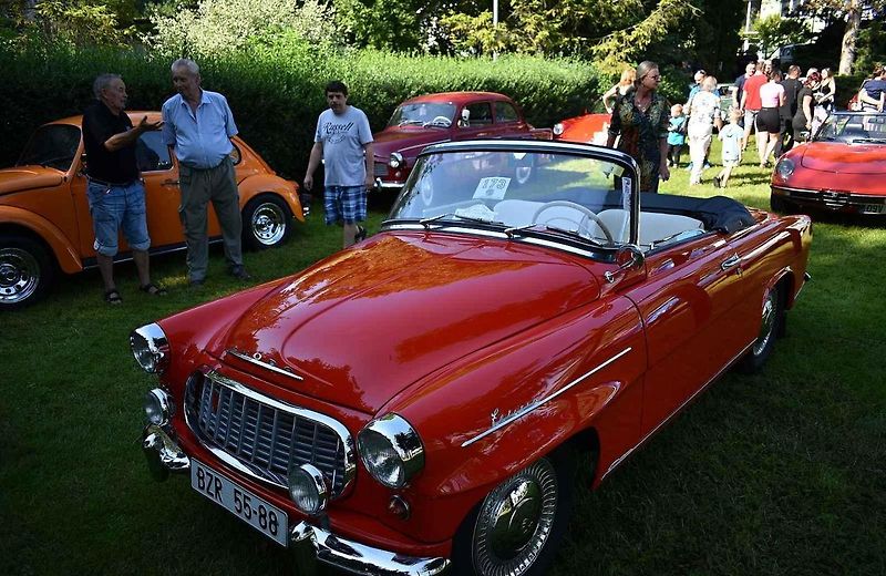 Již 18. ročník Veterán Rallye z lázní do lázní s podtitulem na pohodu, odstartovala v neděli ráno ze Skalky. 13.8. 2023