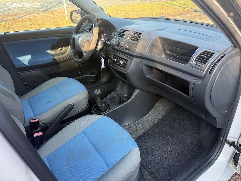 Škoda Fabia (2007) 1.4i 16v, 63kw Původ ČR - fotka 9 z 19