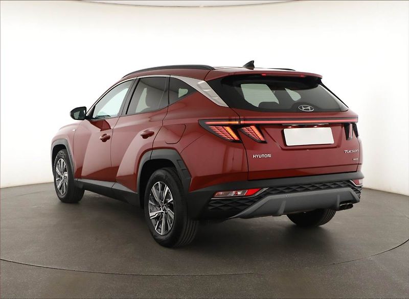 Hyundai Tucson (2022) 1.6 T-GDI 48V MHEV - fotka 4 z 19