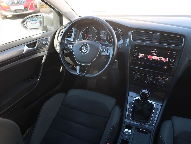 Volkswagen Golf (2017) Marathon Edition 1.6 TDI - fotka 7 z 19