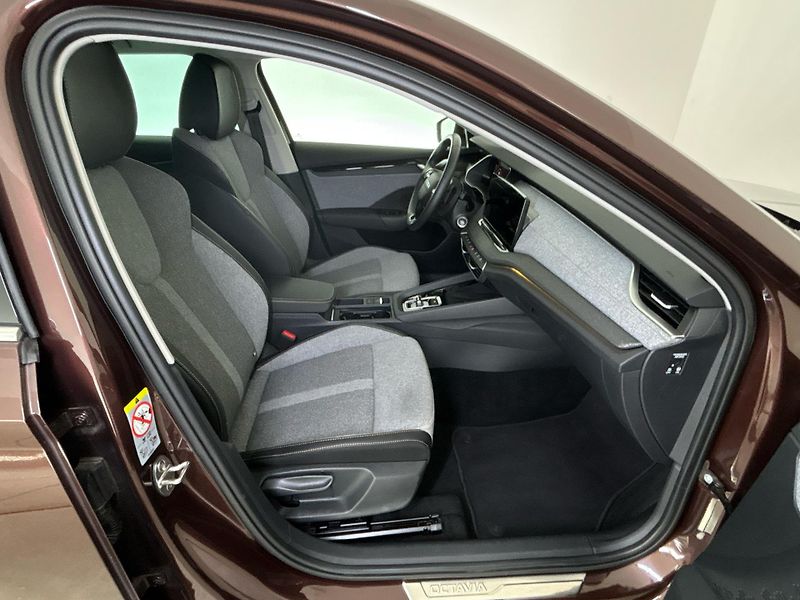 Škoda Octavia 1Maj.,ČR - fotka 9 z 29