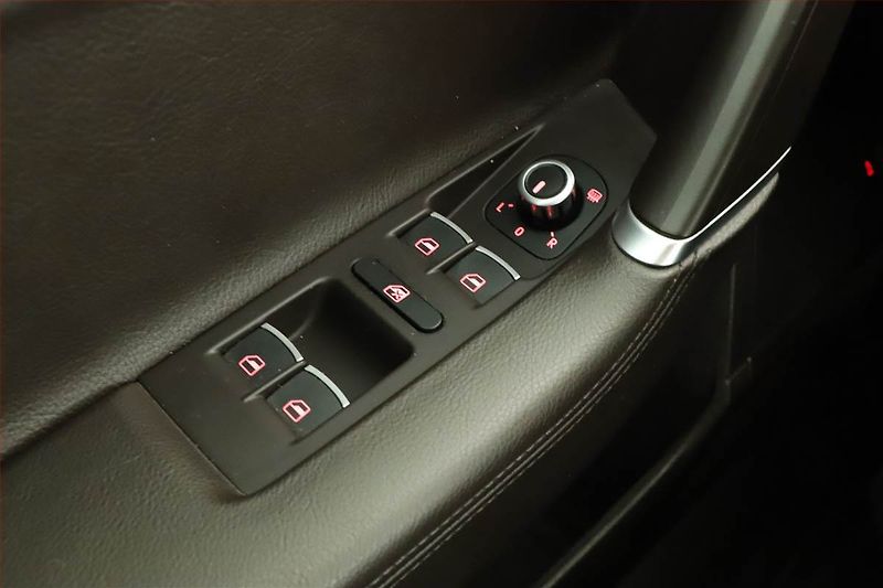 Volkswagen Passat (2014) Comfortline 2.0 TDI, 4X4 - fotka 10 z 14