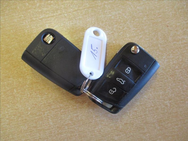 Seat Ibiza 1,0 TGi, klima serv.kniha ,CZ - fotka 26 z 35