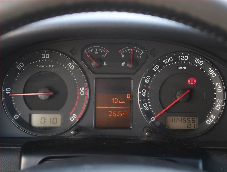 Škoda Superb (2003) Comfort 1.9 TDI, nová STK - fotka 11 z 18