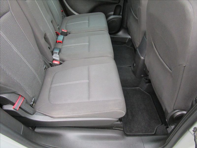 Opel Zafira Tourer 1.6CDTi aut. Klima, pan - fotka 24 z 42
