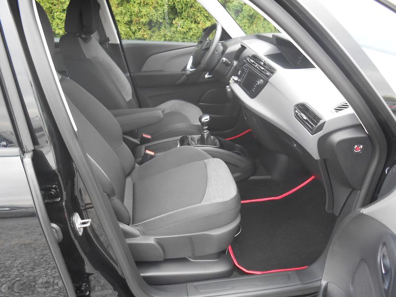 Citroën C4 SpaceTourer NAVI, Tažné, 49500KM - fotka 18 z 40