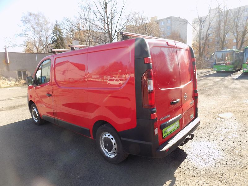 Opel Vivaro (2016) 1.6 88KW KLIMA - fotka 5 z 45